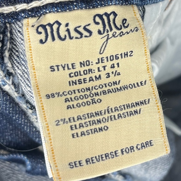 Miss Me Denim Shorts Size 27 Distressed Bling Rhinestone Cuffed Jean - Picture 3 of 8